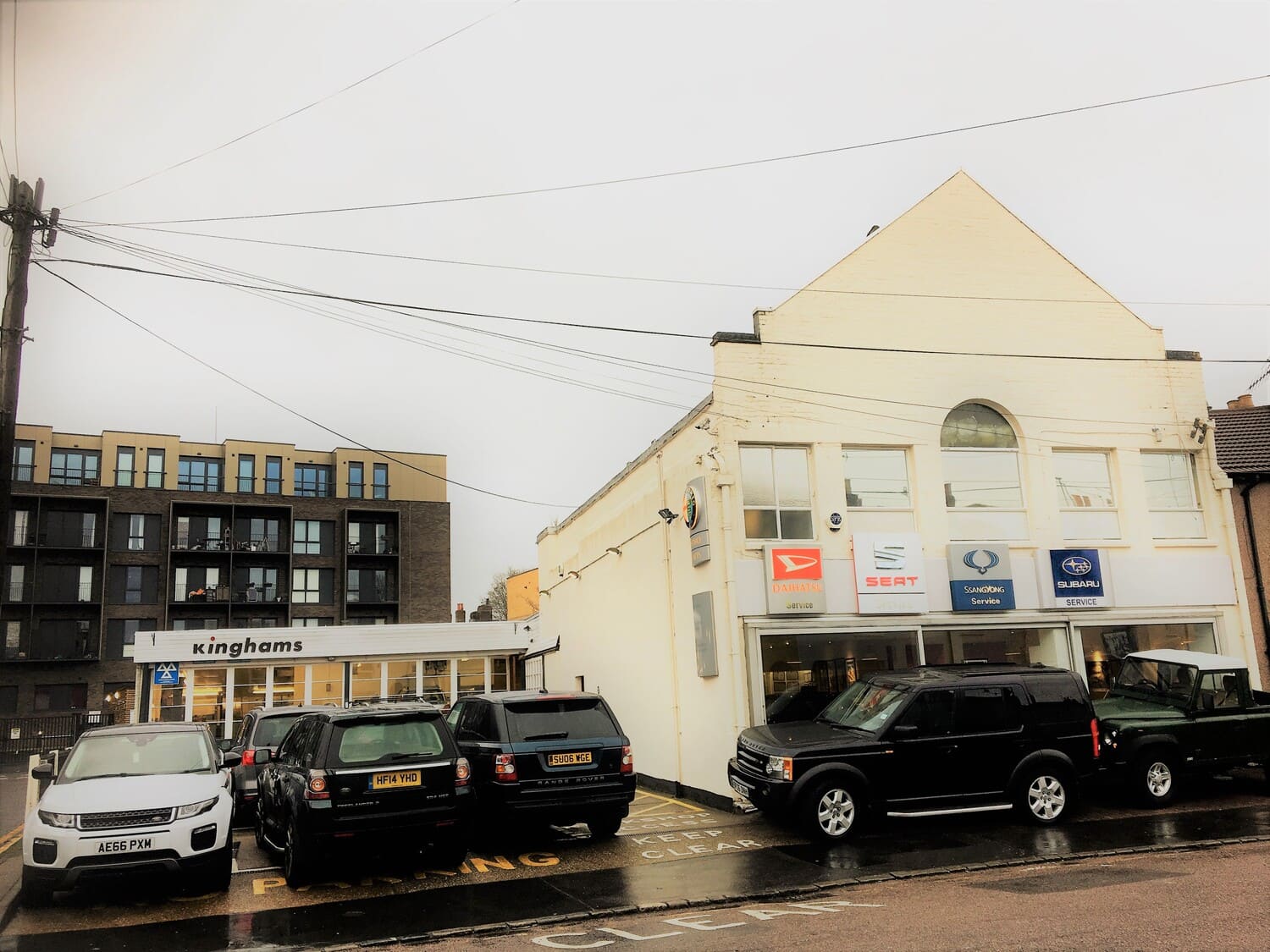 Kinghams Land Rover Servicing Garage